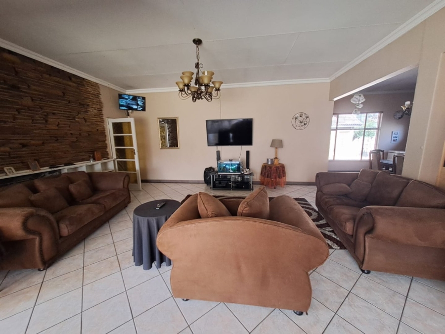 4 Bedroom Property for Sale in Sasolburg Ext 4 Free State